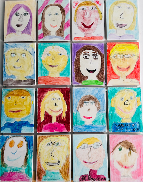 Mehrere gezeichnete Selbstporträts